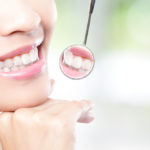 Całościowe leczenie dentystyczne – znajdź ścieżkę do zdrowego i pięknego uśmiechów.